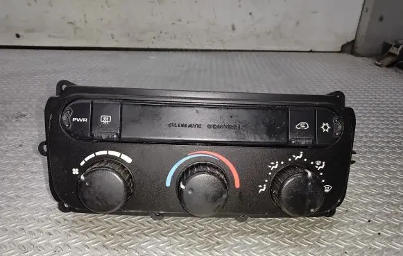 Chrysler Voyager Climate control unit 05134768AB 58024E