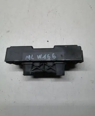Mercedes-Benz ML W166 Jacking socket point A1666900334