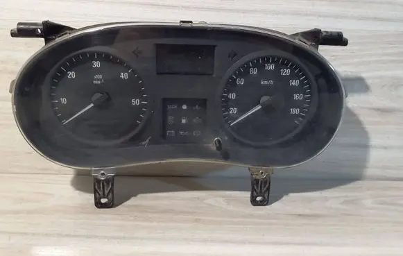 Opel Movano A Speedometer (instrument cluster) P8200199508B