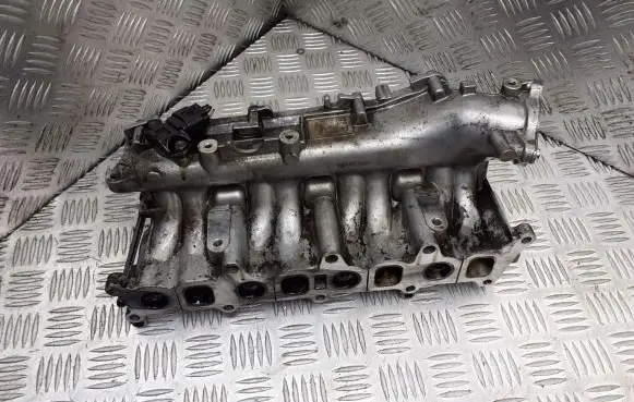 Opel Astra H Intake manifold 8973858233