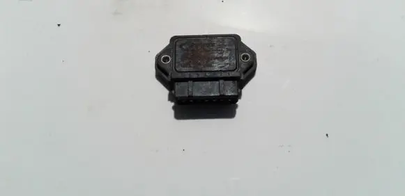 Audi 80 90 B2 Ignition amplifier control unit 211905351D