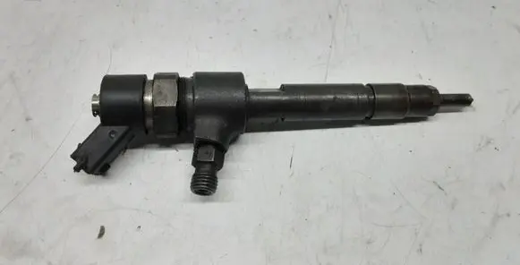 Fuel injector