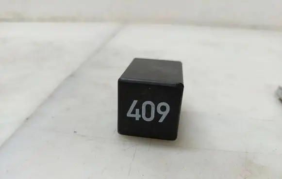 Audi A6 S6 C5 4B Other relay 1J0906383 898955000