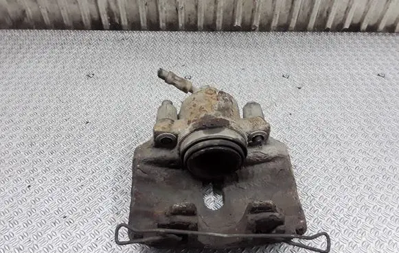 Volkswagen PASSAT B6 Front brake caliper
