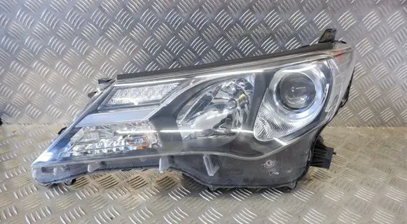 Toyota RAV 4 (XA40) Headlight/headlamp 8118542582