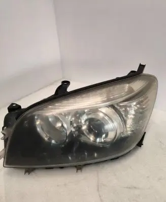 Toyota RAV 4 (XA30) Headlight/headlamp 8117042360