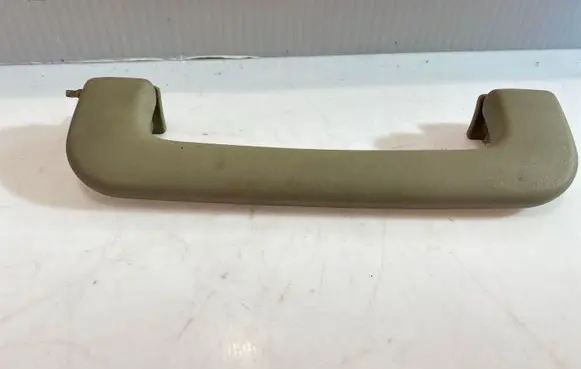 Audi A6 S6 C5 4B Rear interior roof grab handle 4B0857607