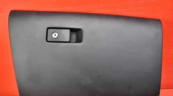 Volvo V60 Glove box 30755651