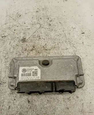 Volkswagen Polo IV 9N3 Engine control unit/module 03C906024F 6383ZL77G