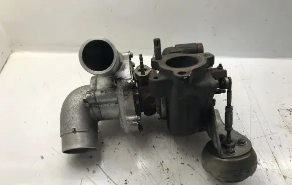 Toyota Corolla Verso AR10 Turbo 172010R020 0501110078 0501110077