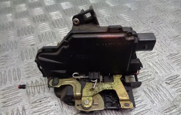 Seat Leon (1M) Rear door lock