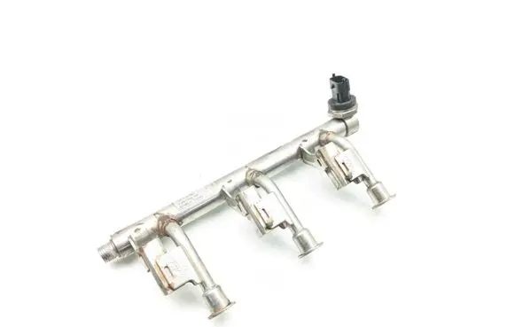 Ford Focus Fuel main line pipe CM5G-9H487-HB