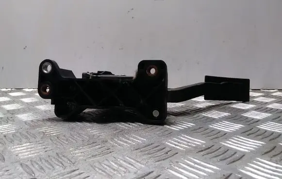 Nissan Pathfinder R51 Accelerator throttle pedal 18002EB400 6PV99390102