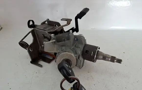 Toyota Avensis T270 Steering wheel axle 4525005781