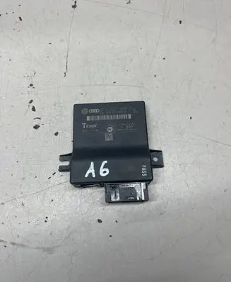 Audi A6 S6 C6 4F Gateway control module 4F0907468B