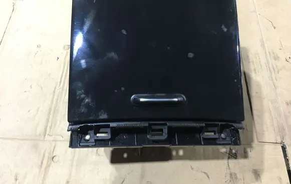 KIA Sorento Glove box 84680C5000