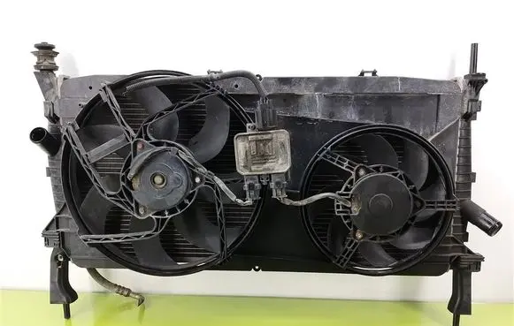 Coolant radiator
