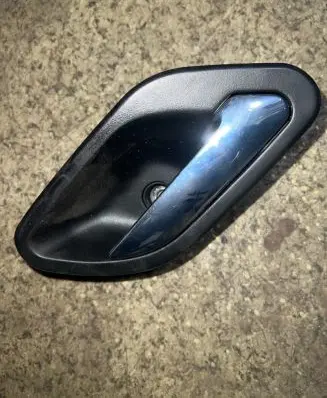 BMW 5 E39 Front door interior handle 7032926