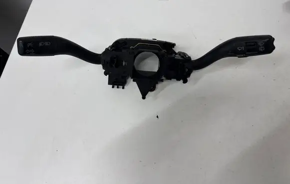Audi A4 S4 B6 8E 8H Wiper turn signal indicator stalk/switch 8E0953549N