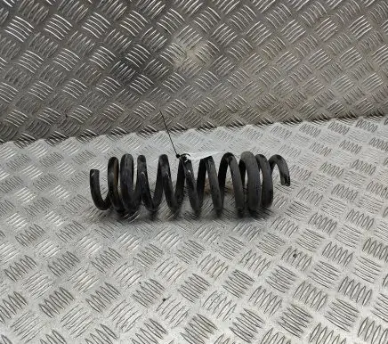 BMW M4 F82 F83 Rear coil spring 7857312
