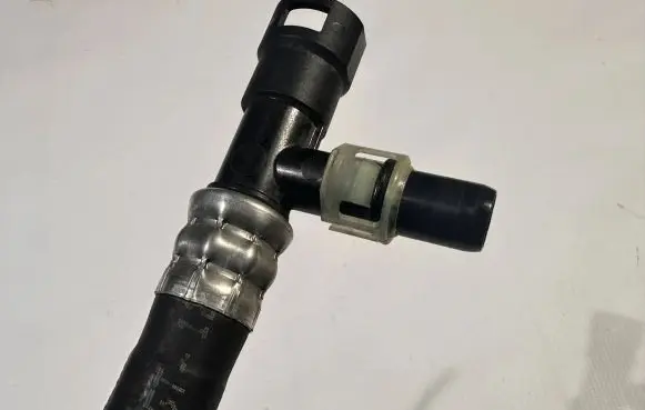 Ford Explorer VI Engine coolant pipe/hose L1M3-7G071-AAE
