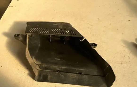 Audi A4 S4 B8 8K Air intake duct part 8K0129618A
