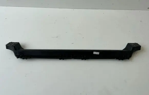 Porsche Cayenne (92A) Bottom radiator support slam panel 7P0805551