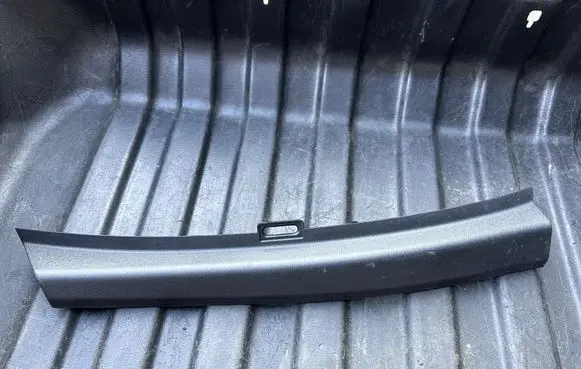 Volvo V60 (C) pillar trim 31479237 31479238