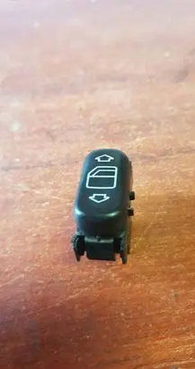 Mercedes-Benz E W210 Electric window control switch A2108200510