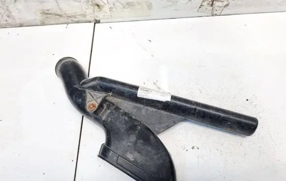 Opel Corsa D Air intake hose/pipe 55557182 467582339