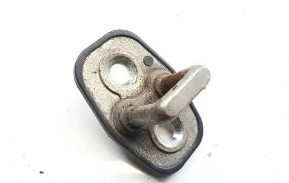 Peugeot Expert Front door lock loop/hook striker 9655466480