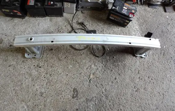Renault Trafic III (X82) Front bumper cross member