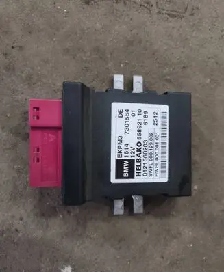 BMW 3 F30 F35 F31 Fuel injection pump control unit/module 7301554 0121560203 55892110