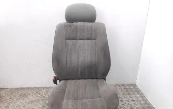 Volkswagen Golf II Front driver seat 
