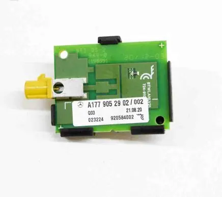 Mercedes-Benz EQC Aerial antenna amplifier 920584002 A1779052902