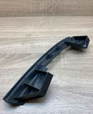 Front bumper mounting bracket