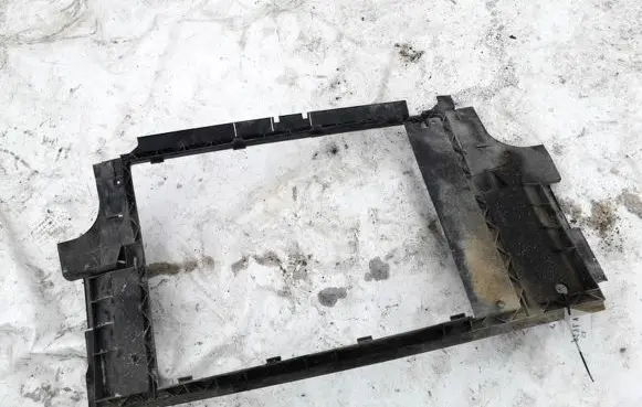 Renault Espace III Radiator cooling fan shroud