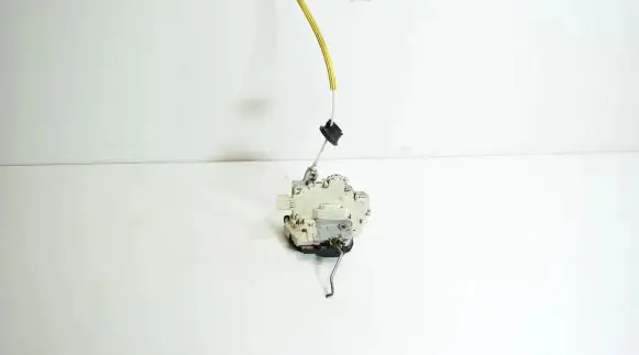 Audi A4 S4 B7 8E 8H Rear door lock