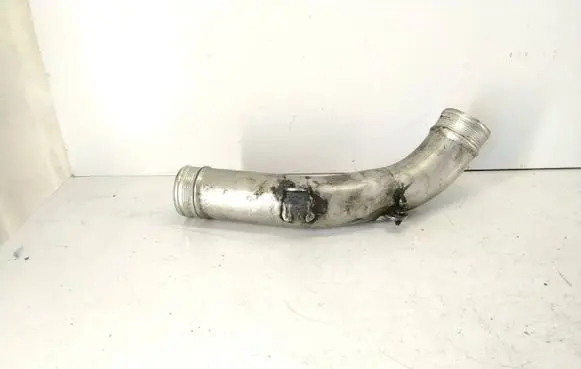 Volvo V70 Intercooler hose/pipe