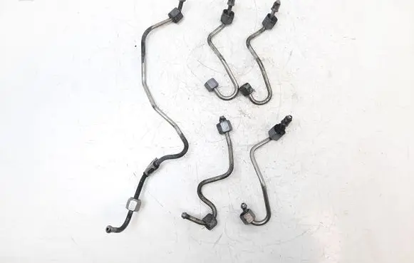 Opel Vivaro Fuel injector supply line/pipe 
