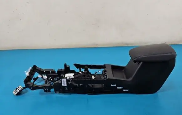 Ford Focus Armrest JX7B-A045M62-EW IMPRK1536163