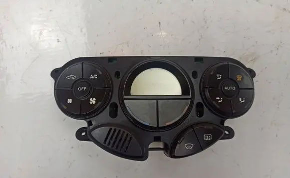 Ford Focus Climate control/heater control trim 
