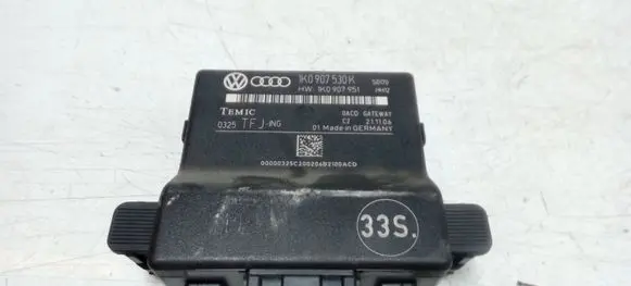 Audi A3 S3 8P Door control unit/module 1K0907530K