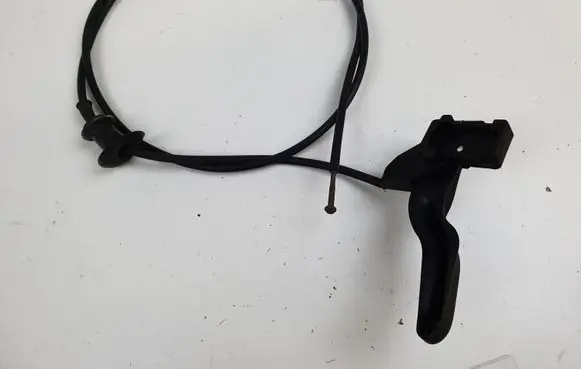 Opel Zafira A Engine bonnet (hood) release handle