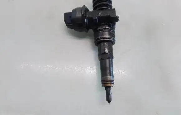 Ford Galaxy Fuel injector 0414720038