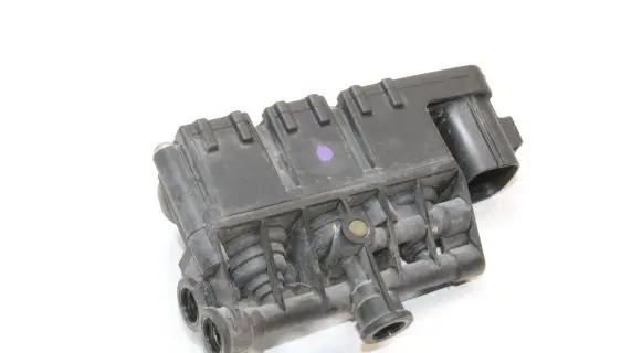 Land Rover Discovery 3 - LR3 Turbo solenoid valve RVH000095
