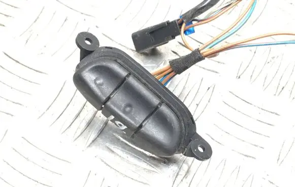 Opel Vectra B Steering wheel buttons/switches 90508669 6012828 1568
