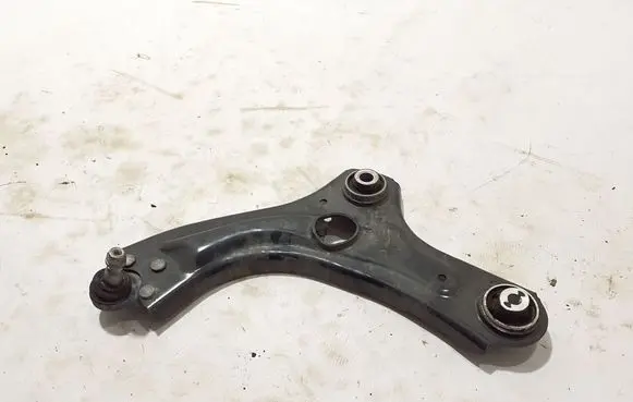 Renault Clio V Front lower control arm/wishbone 545019665R