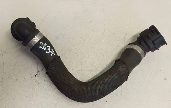 BMW X5 E70 Engine coolant pipe/hose 7557185