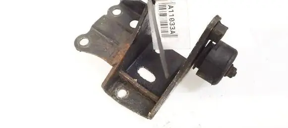 Peugeot 207 Engine mounting bracket 25800202